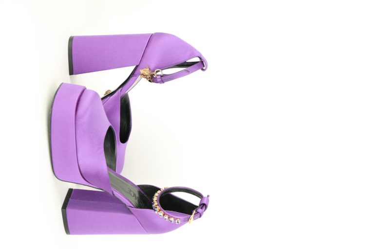Chaussures Versace Pointure 38 – Image 2