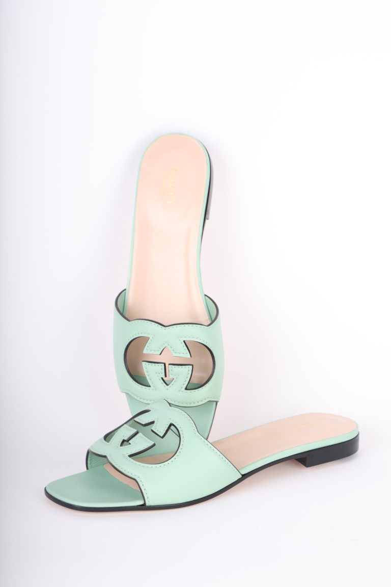 Claquettes Gucci Pointure 40 – Image 2