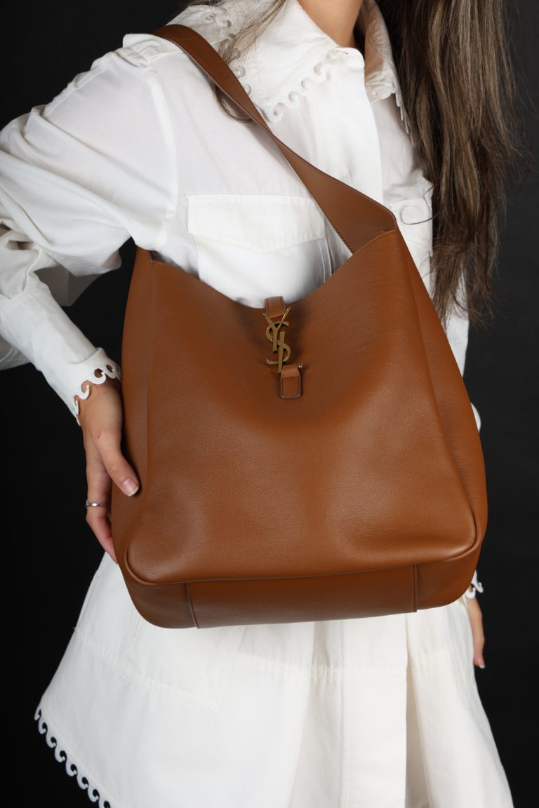 Sac Yves Saint Laurent Le 5 à 7
