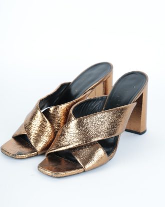 Mules Yves Saint Laurent Pointure 40,5